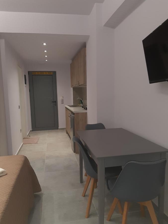 Gold Apartments Platanes  Exterior photo