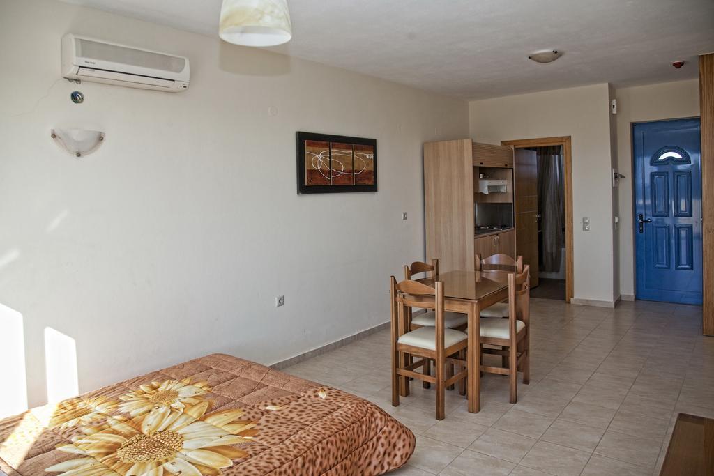 Gold Apartments Platanes  Exterior photo